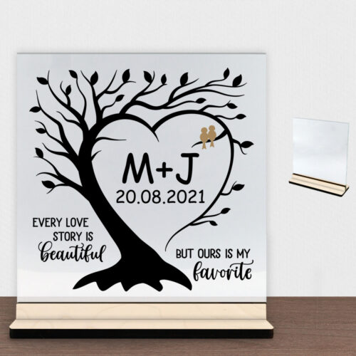 Every love story is beautiful... | Glasskilt inkl. fod (poppel krydsfinér)