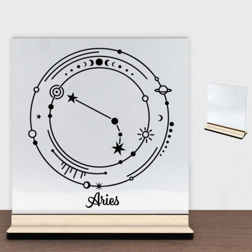Stjernetegn "My Zodiac" - Aries (vædderen) | Glasskilt inkl. fod (poppel krydsfinér)