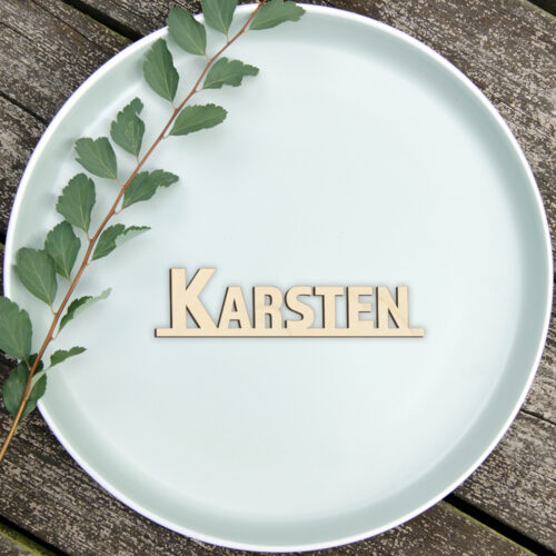 Navn på linje udskåret #1 | Bordkort (poppel krydsfinér)