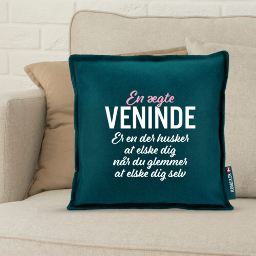 Alternative view of En ægte veninde... | Pyntepude i filt