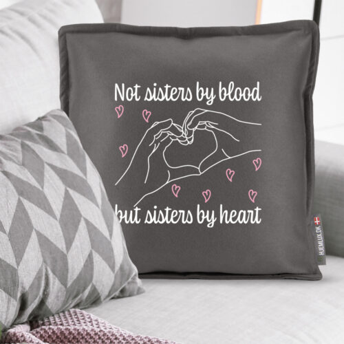 Alternative view of Not sisters by blood, but sisters by heart | Pyntepude i filt