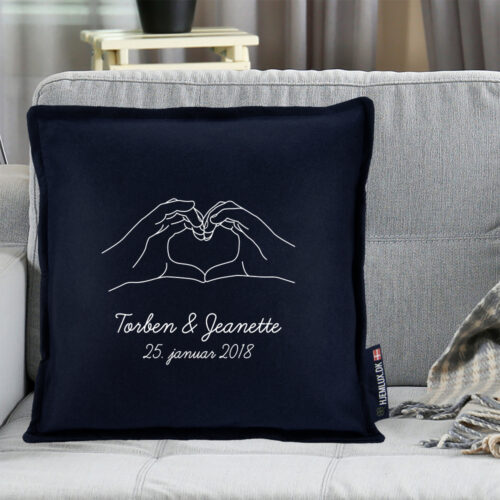 Alternative view of Heart hands | Pyntepude i filt