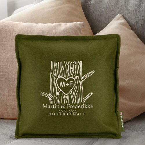 Alternative view of Love tree | Pyntepude i filt