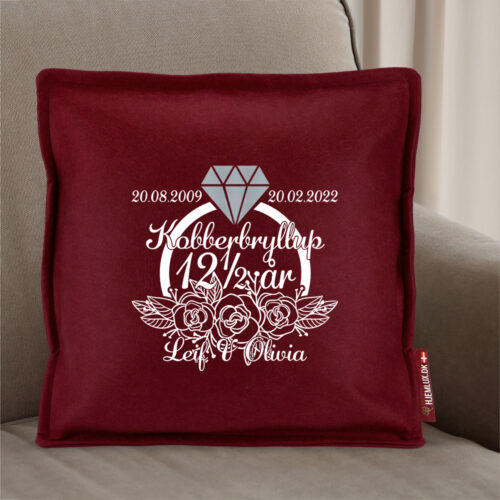 Alternative view of Kobberbryllup blomster & ring 12½ år | Pyntepude i filt