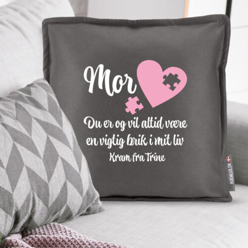Alternative view of Mor du er og vil altid være en vigtig brik i mit liv | Pyntepude i filt