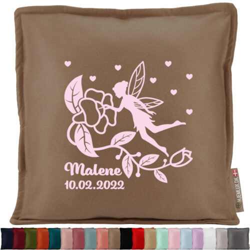 Den lille blomster-fe med navn & dato #1 | Pyntepude i filt