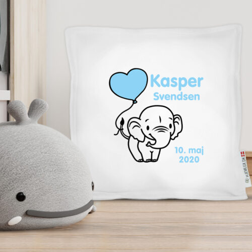 Alternative view of Baby elefant med hjerteballon & fødselsdata | Pyntepude i filt