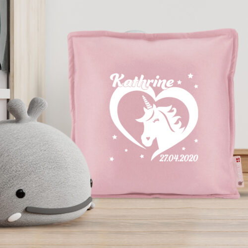 Alternative view of Enhjørning i stort hjerte med stjerner, navn & dato | Pyntepude i filt