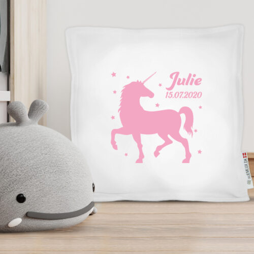 Alternative view of Prægtig enhjørning med stjerner, navn & dato | Pyntepude i filt