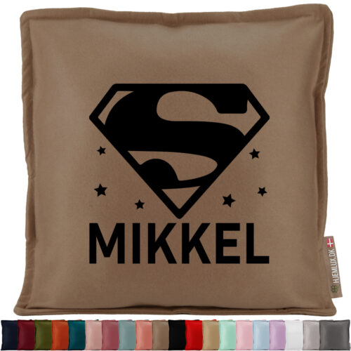 Superhero med navn #4 | Pyntepude i filt