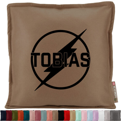 Superhero med navn #6 | Pyntepude i filt