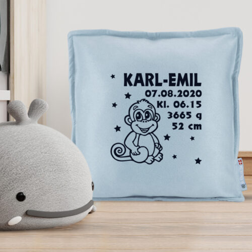 Alternative view of Sød abe med stjerner & fødselsdata | Pyntepude i filt