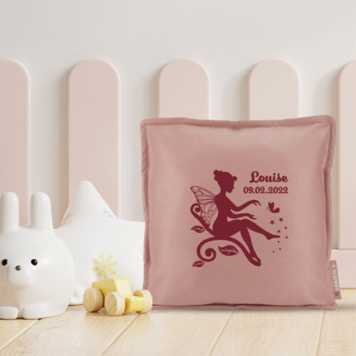 Alternative view of Den lille blomster-fe med navn & dato #11 | Pyntepude i filt