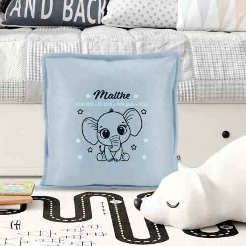 Alternative view of Sød baby elefant med fødselsdata | Pyntepude i filt