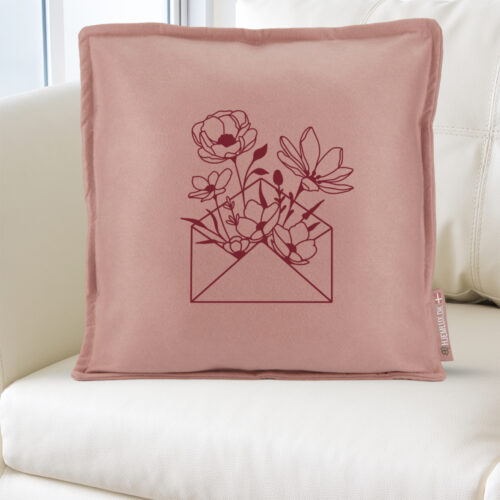 Alternative view of Floral envelope #1 | Pyntepude i filt