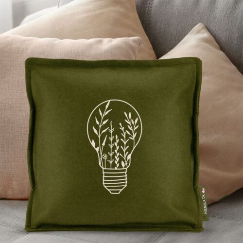 Alternative view of Floral lightbulb #2 | Pyntepude i filt