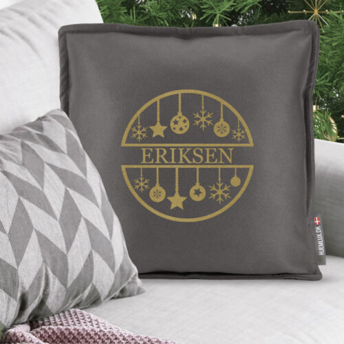 Alternative view of Julekugler med valgfri tekst | Pyntepude i filt