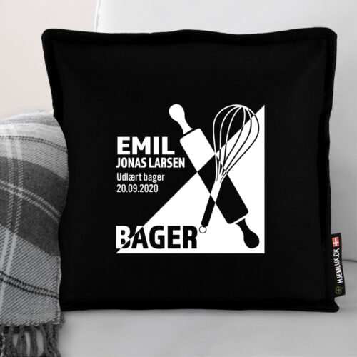 Alternative view of Udlært bager design 1 | Pyntepude i filt