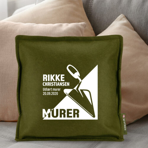 Alternative view of Udlært murer design 1 | Pyntepude i filt