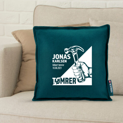 Alternative view of Udlært tømrer design 1 | Pyntepude i filt