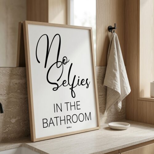 Alternative view of No selfies in the bathroom | Plakat